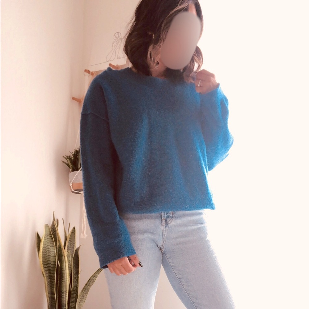 Pretty blue Madewell sweater!
